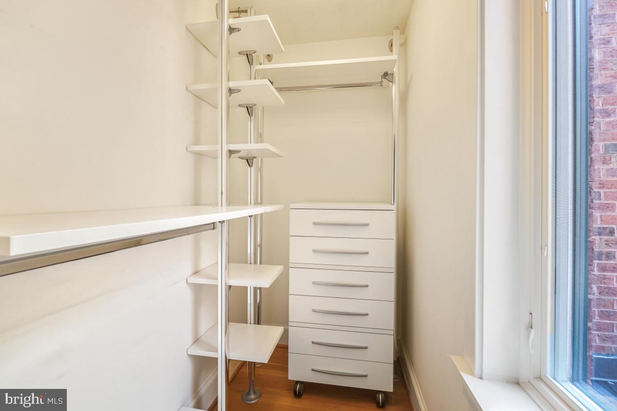 3927 GEORGETOWN COURT NW