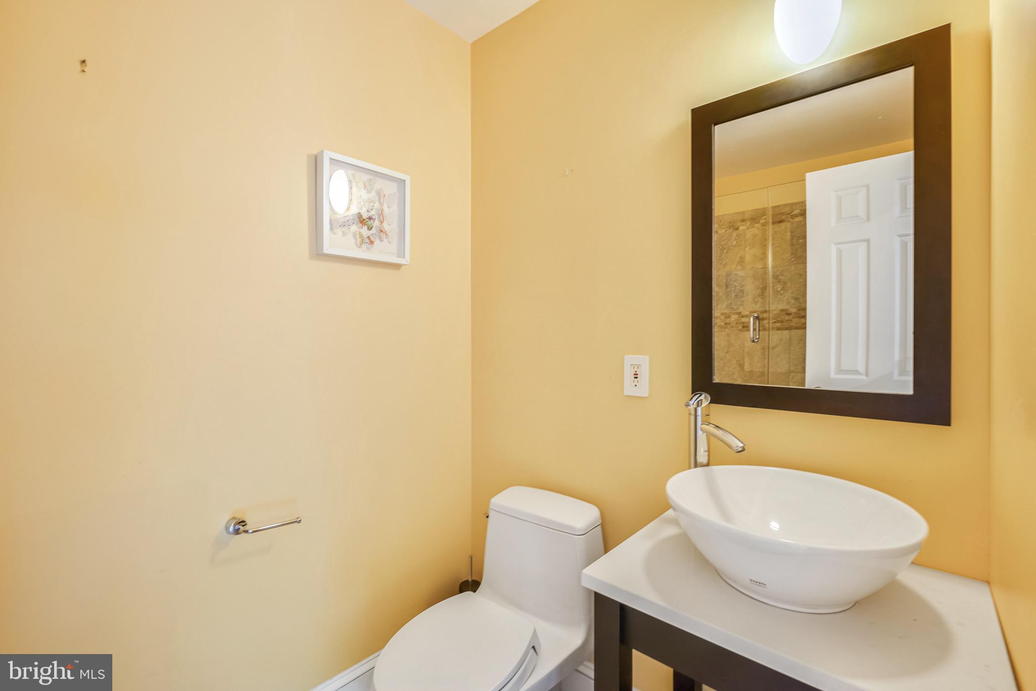 3927 GEORGETOWN COURT NW