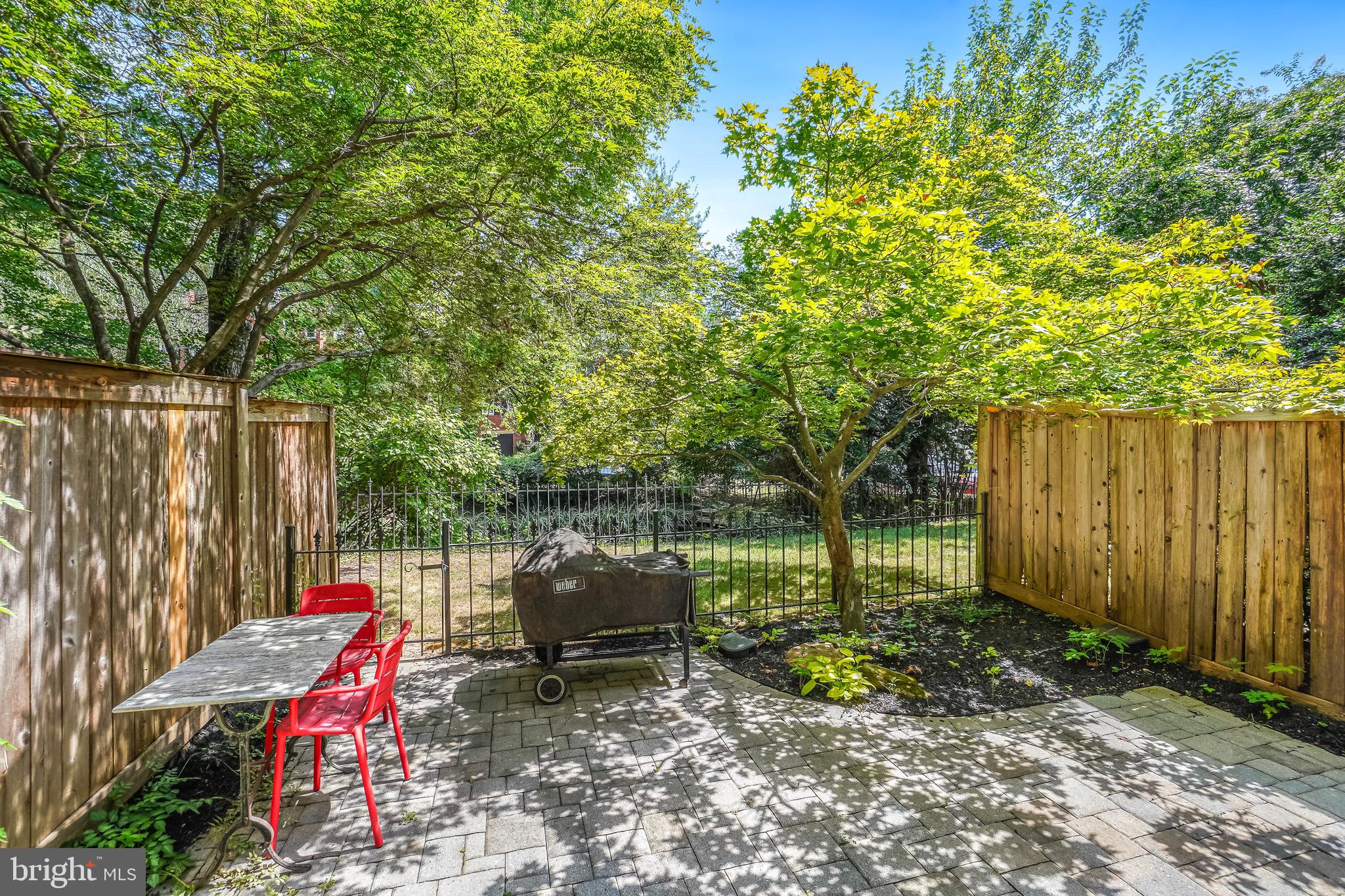 3927 GEORGETOWN COURT NW