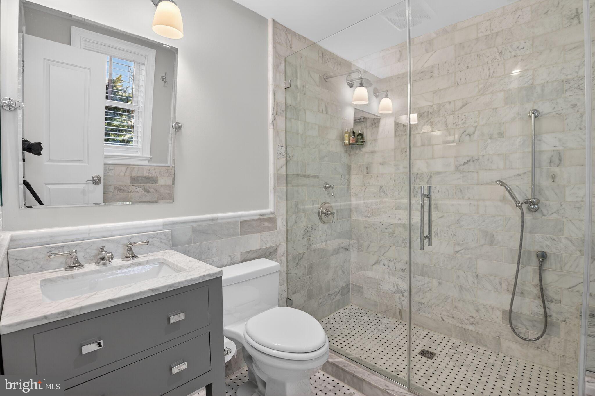 2820 BELLEVUE TERRACE NW