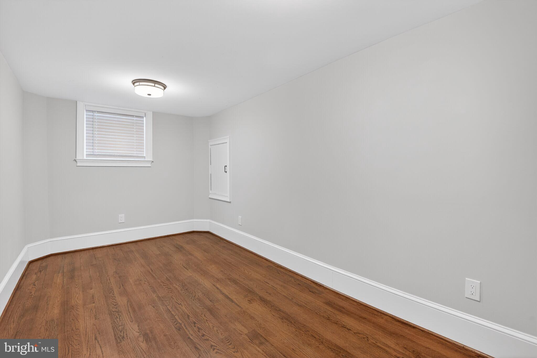 2820 BELLEVUE TERRACE NW