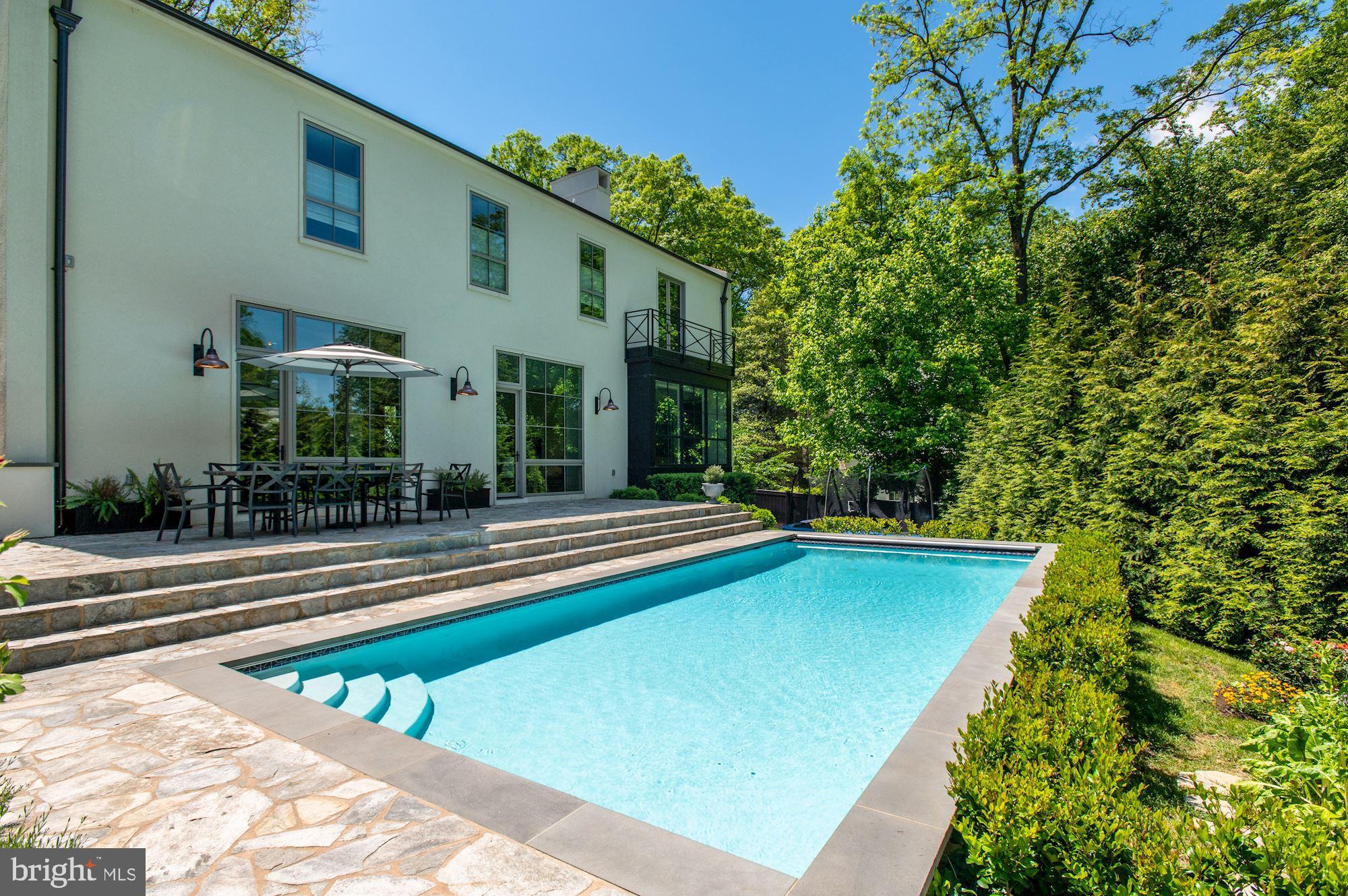 4929 LOWELL STREET NW