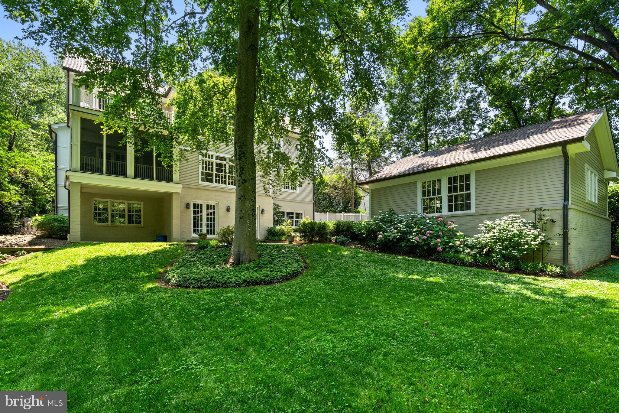 4641 DEXTER STREET NW