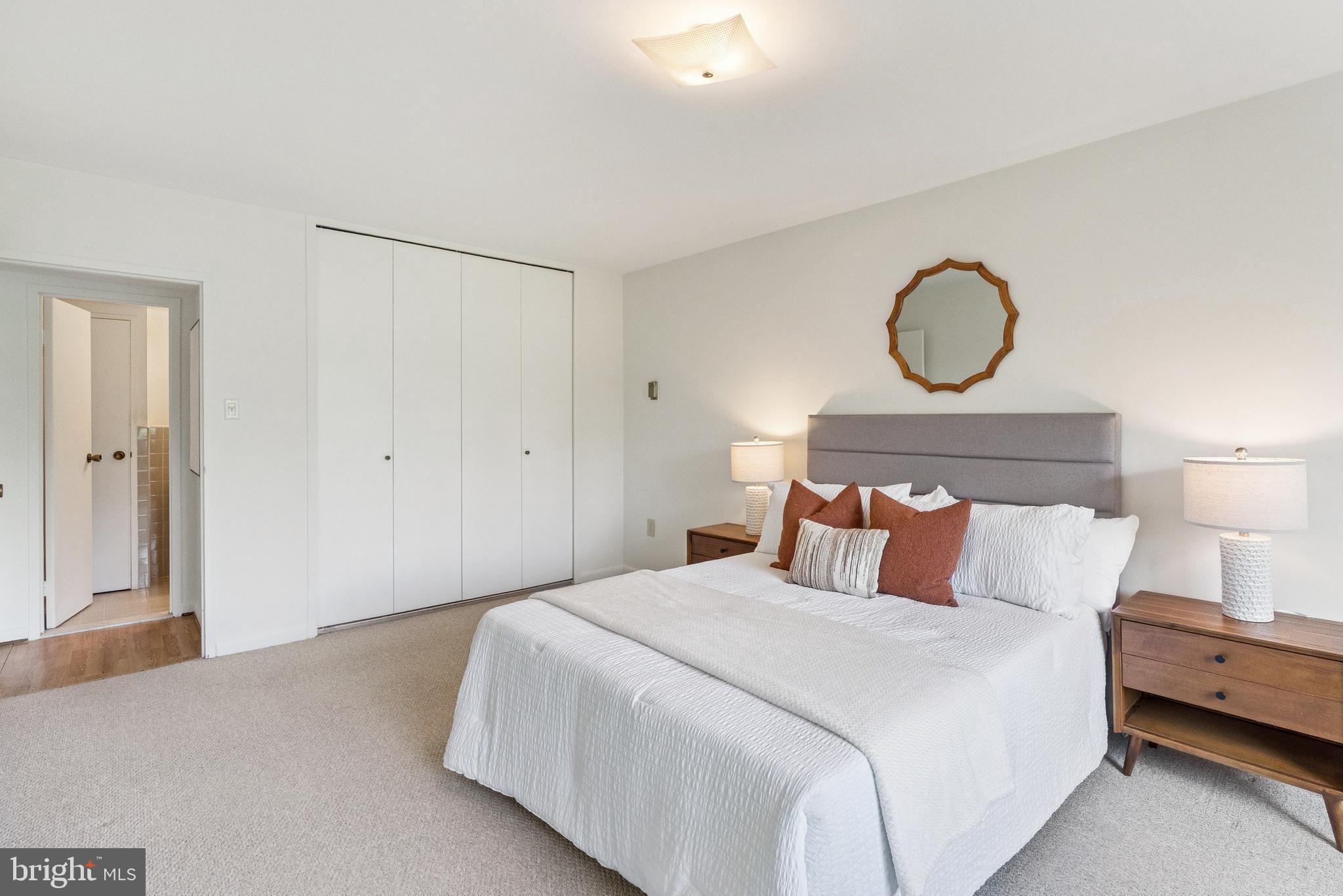 4201 CATHEDRAL AVENUE NW 808E