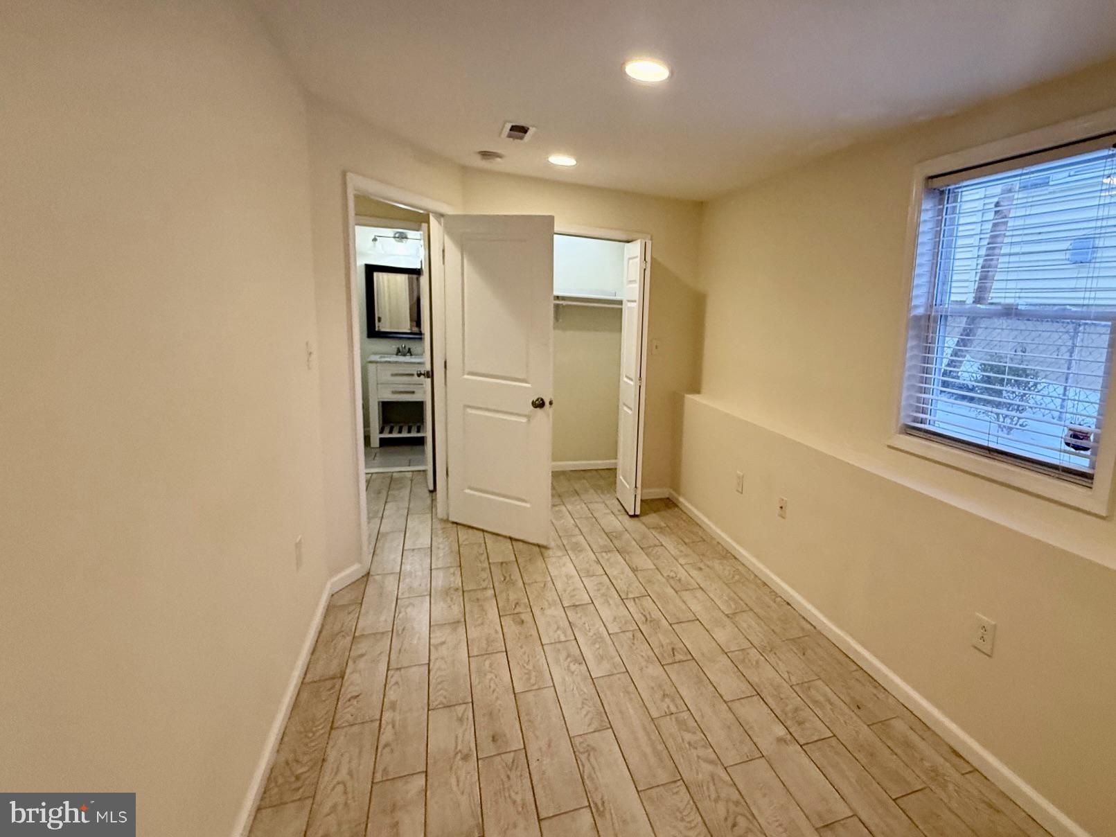 5421 8TH STREET NW B