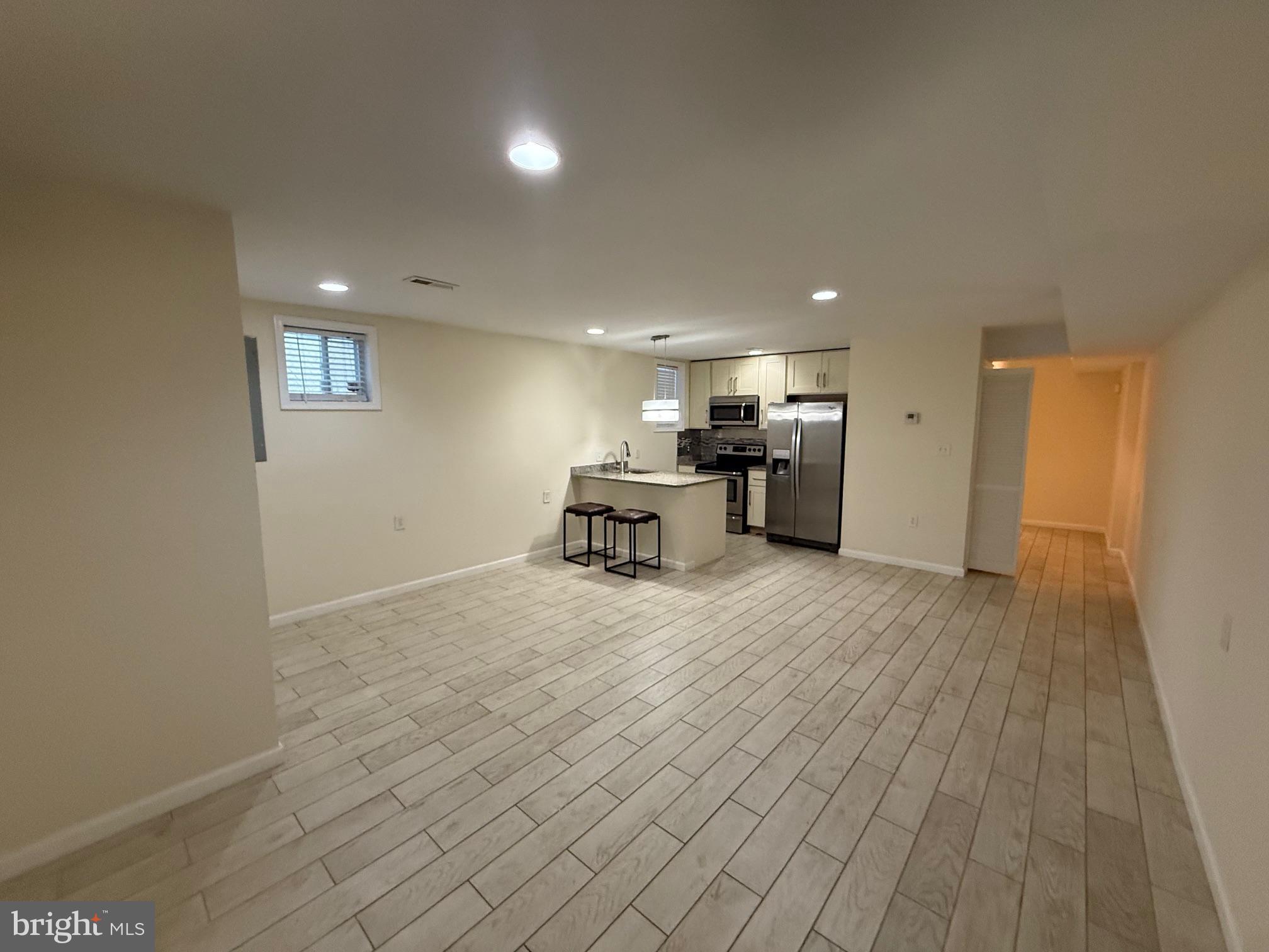 5421 8TH STREET NW B