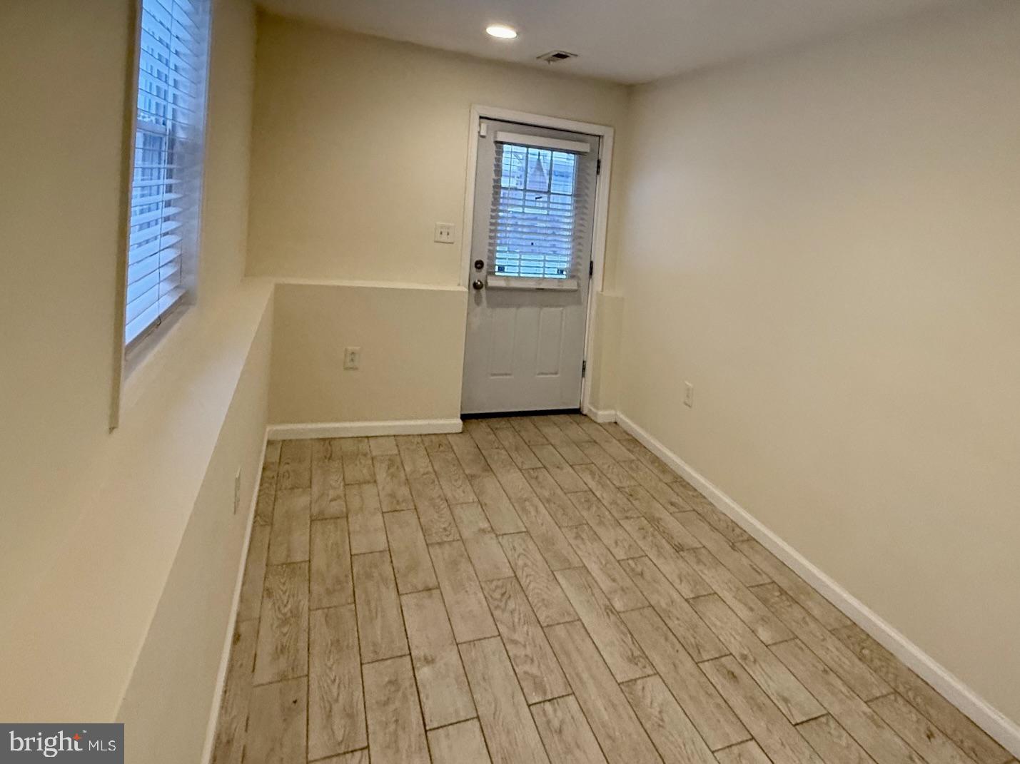 5421 8TH STREET NW B