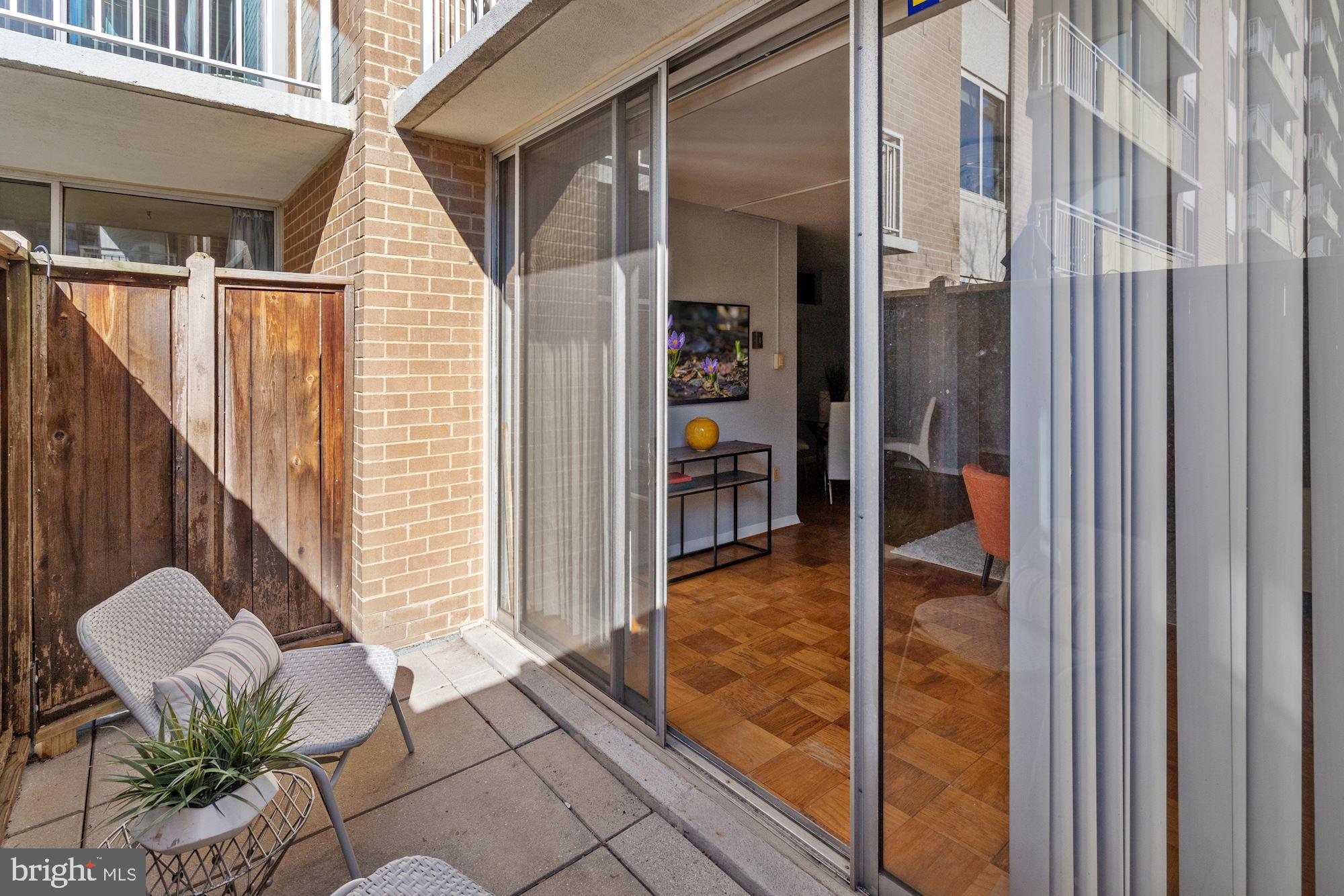 3001 VEAZEY TERRACE NW 528