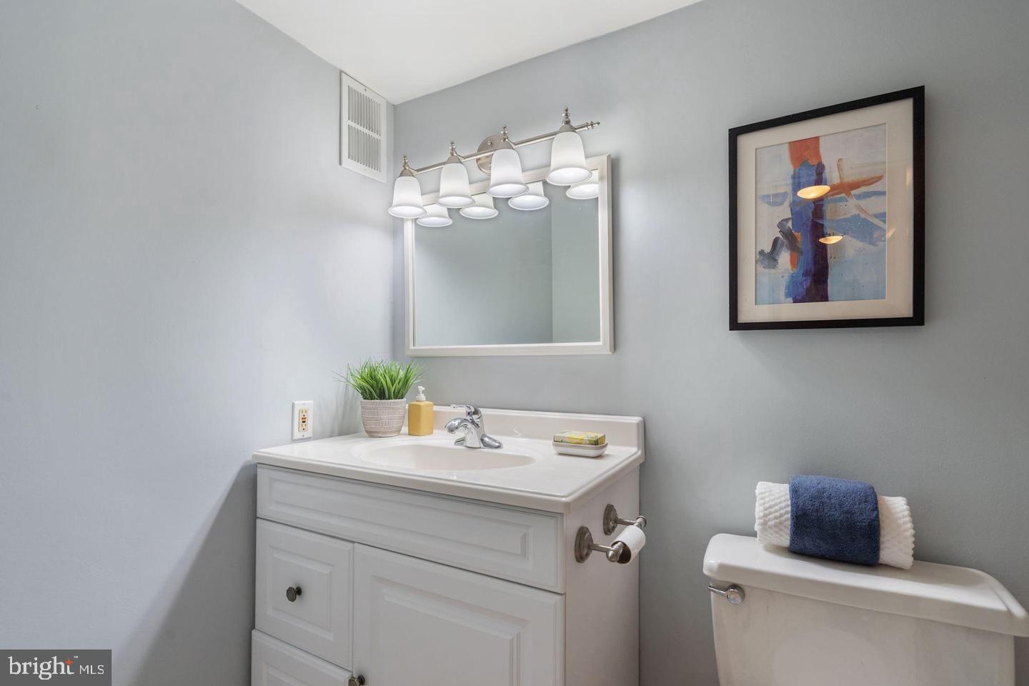 3001 VEAZEY TERRACE NW 528