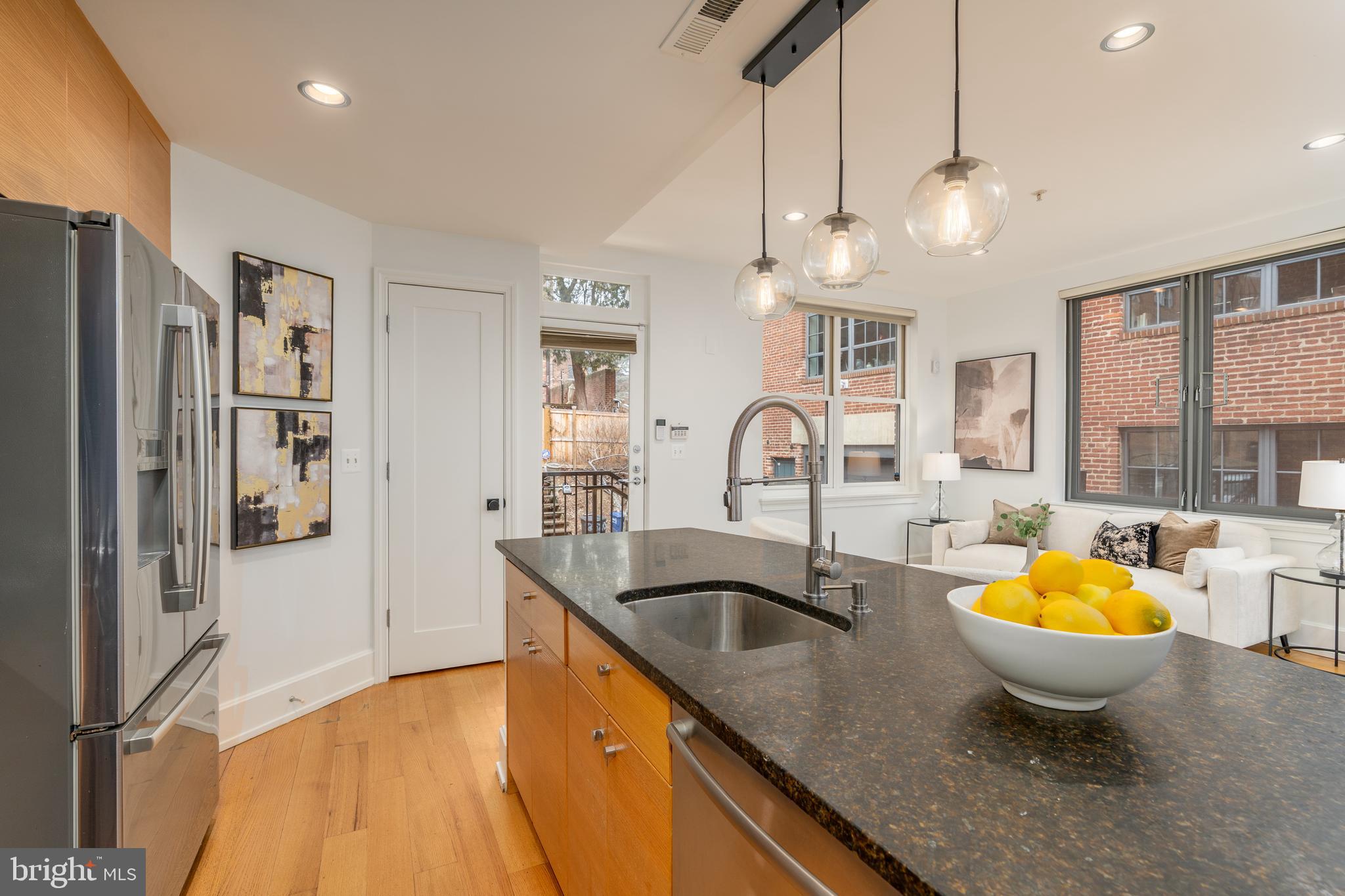 2516 Q STREET NW E102