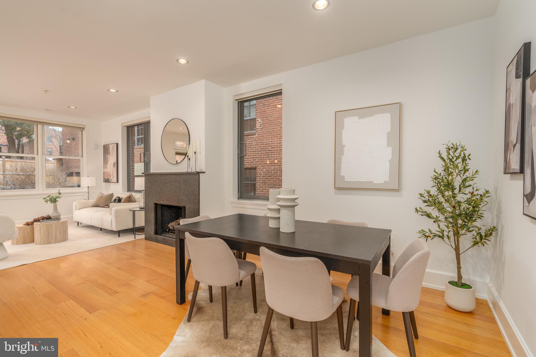 2516 Q STREET NW E102