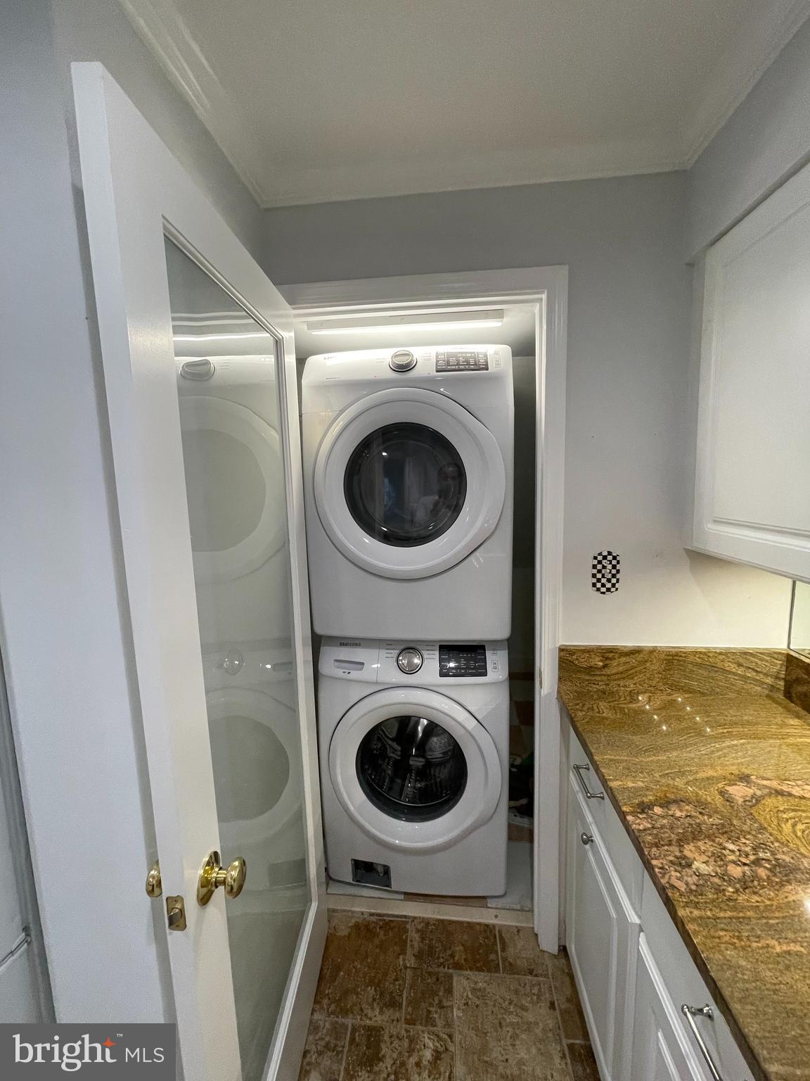 2012 HILLYER PLACE NW