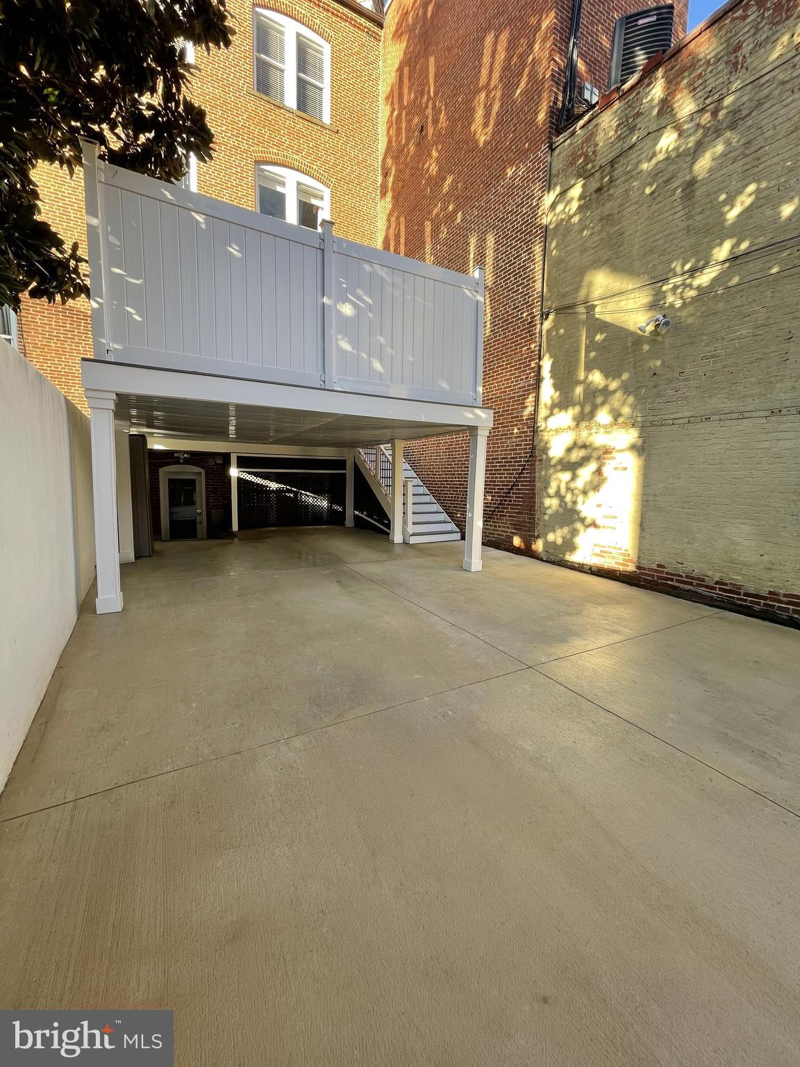 2012 HILLYER PLACE NW