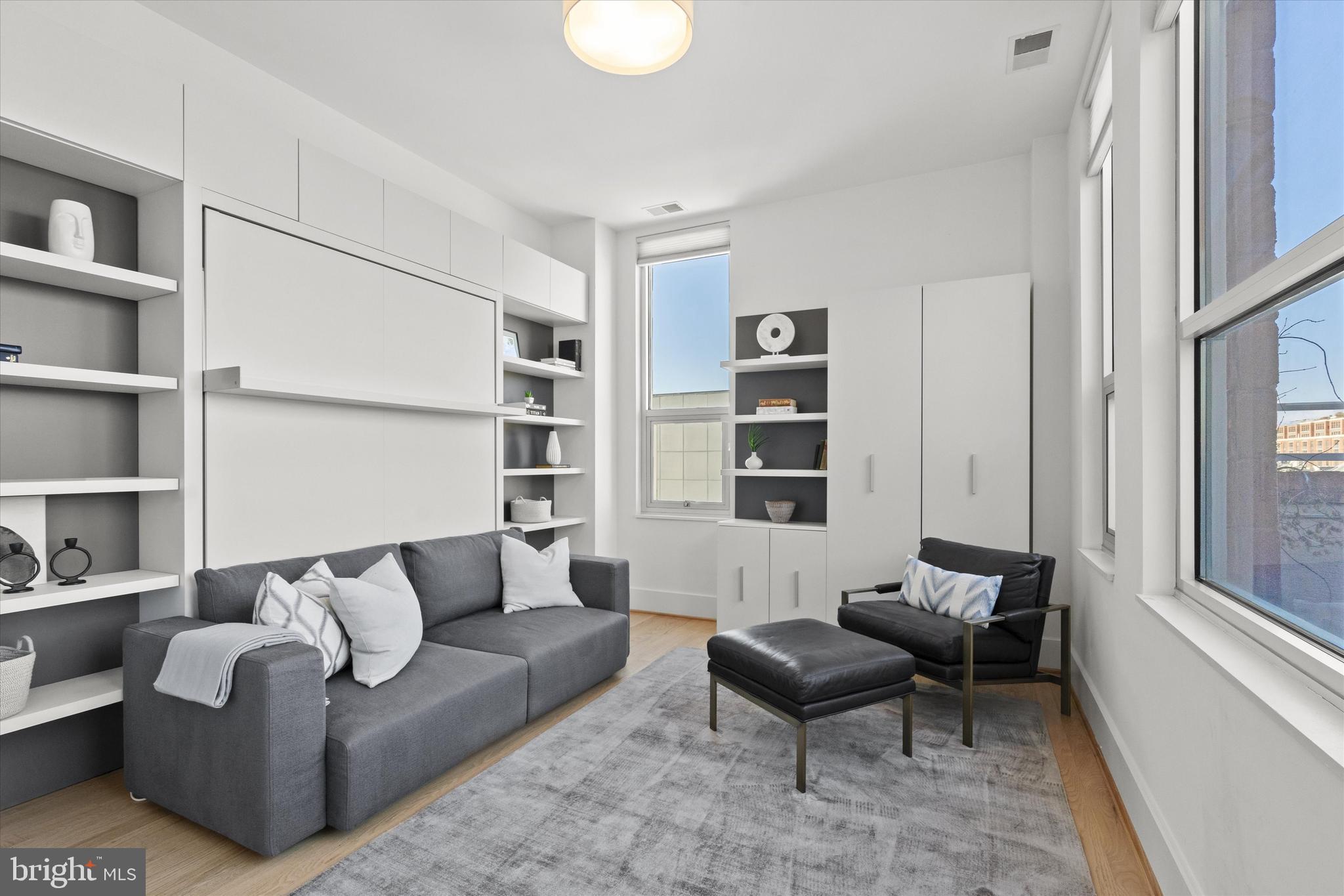 2100 11TH STREET NW PH6