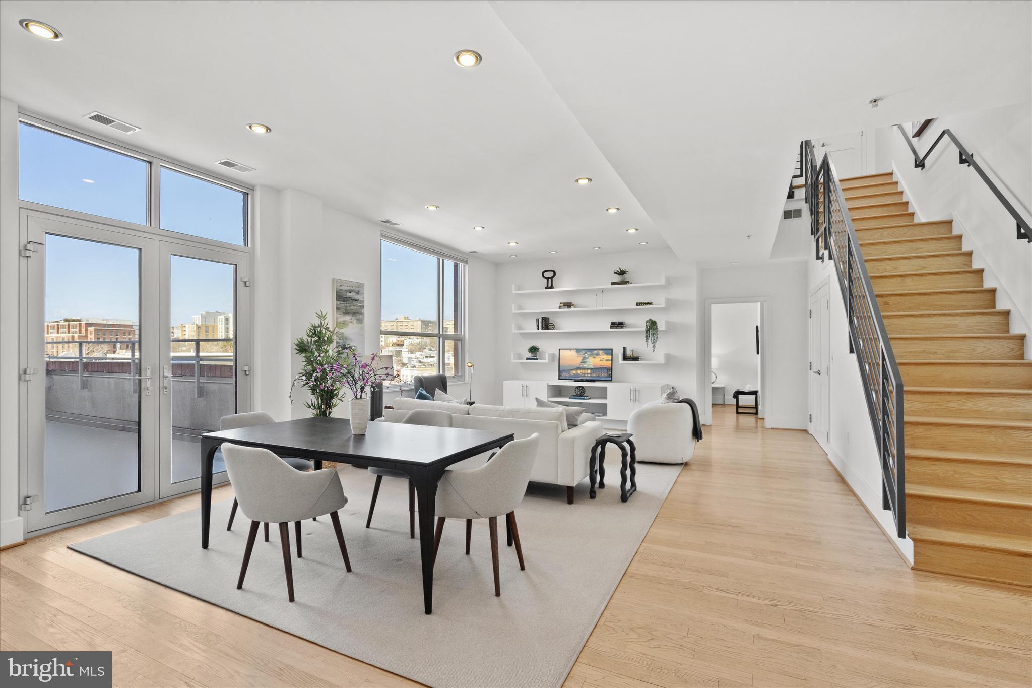 2100 11TH STREET NW PH6