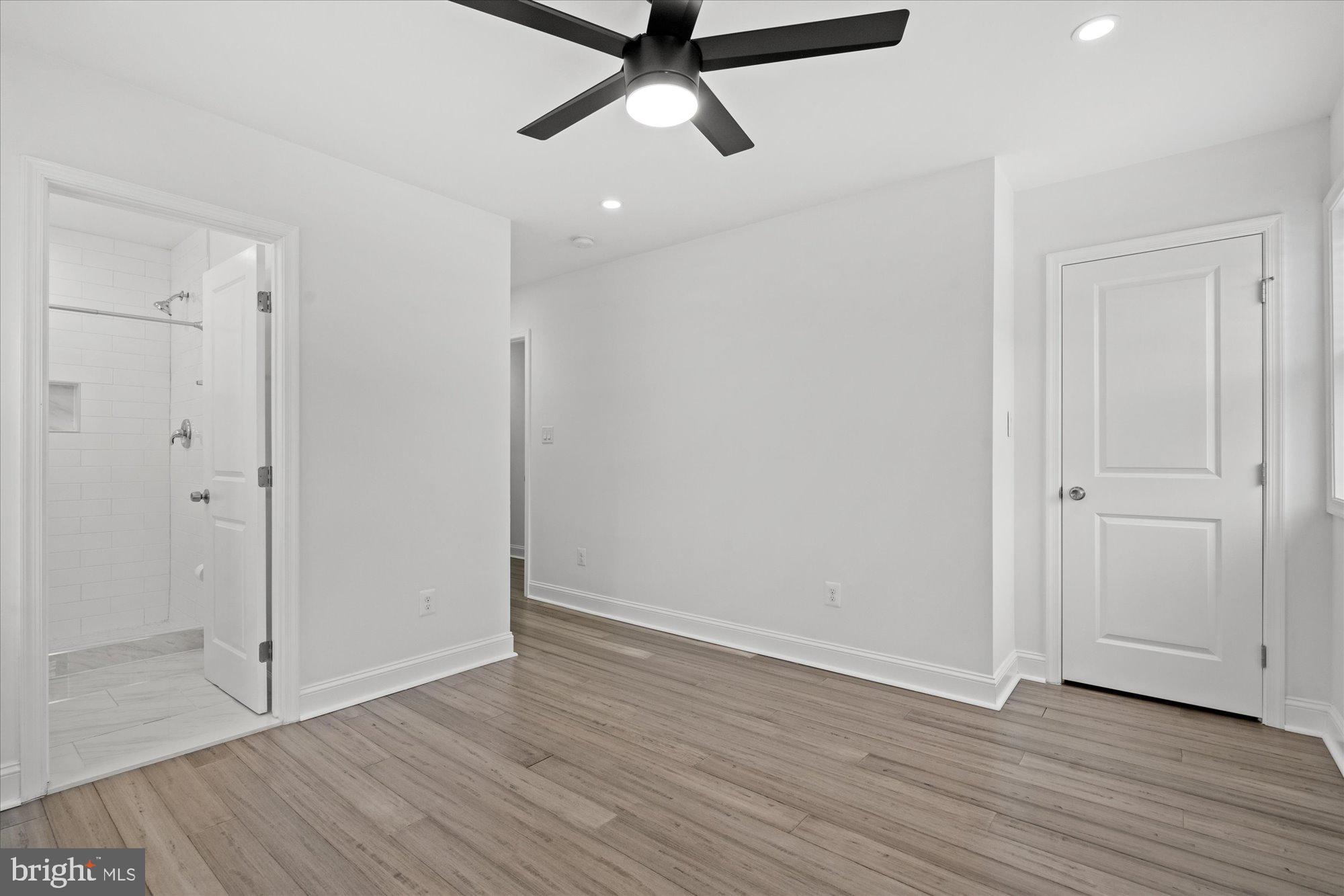 1252 DELAFIELD PLACE NE