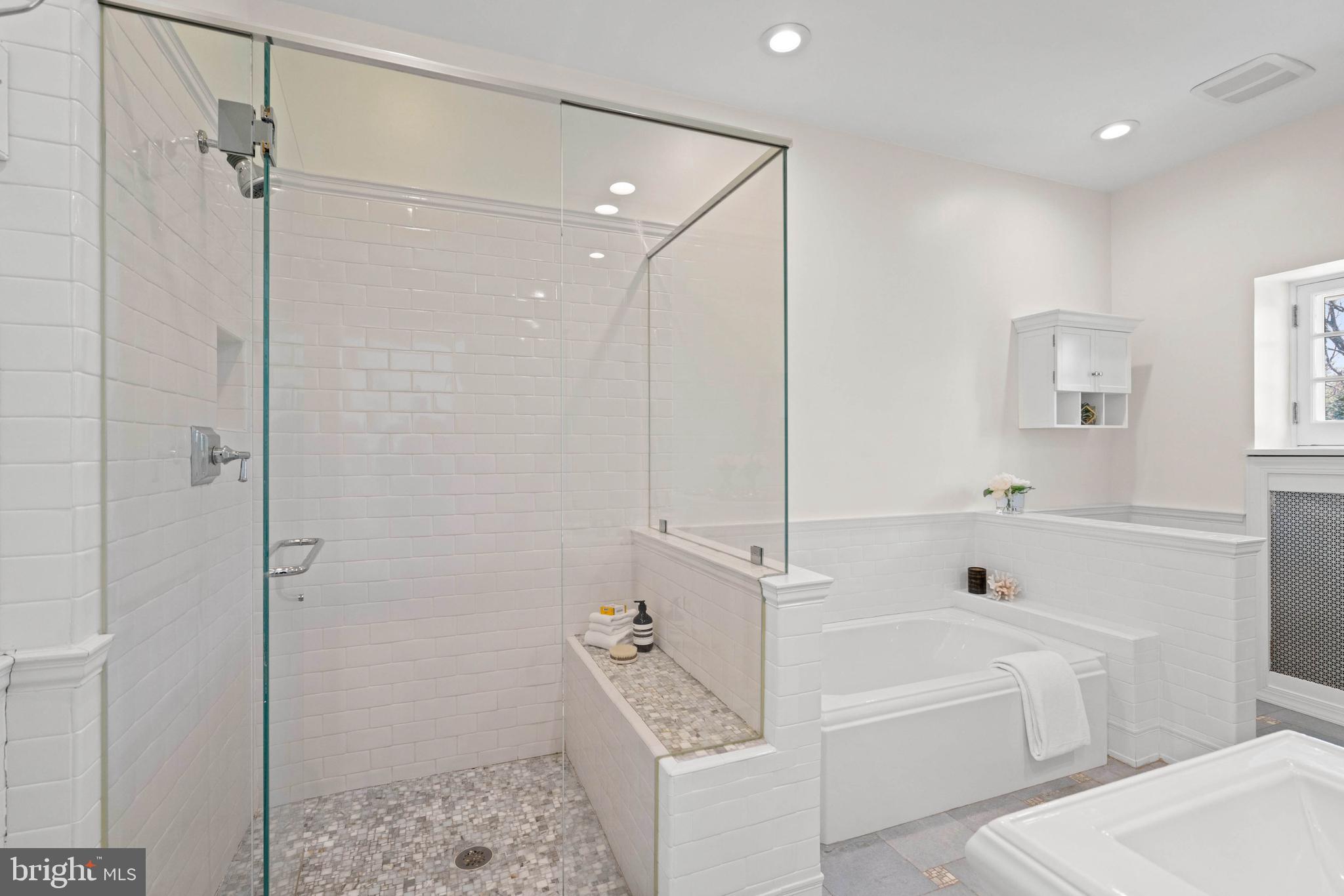 2325 PORTER STREET NW