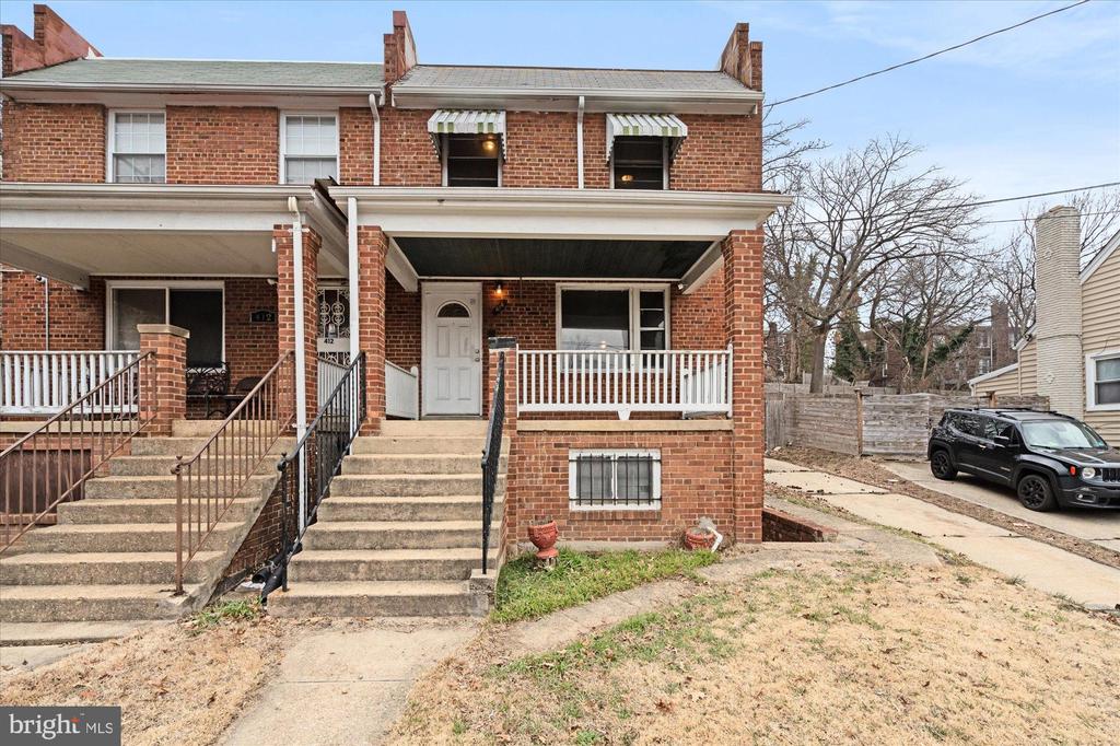 414 CHESAPEAKE STREET SE
