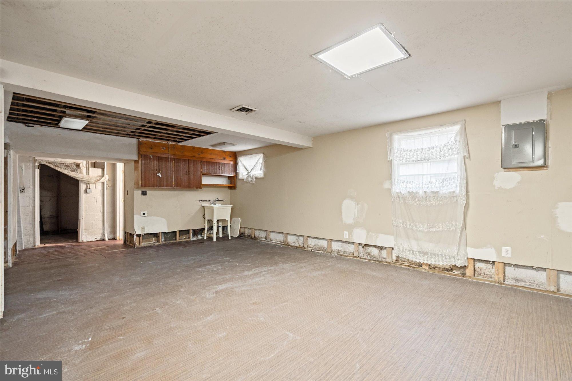 414 CHESAPEAKE STREET SE