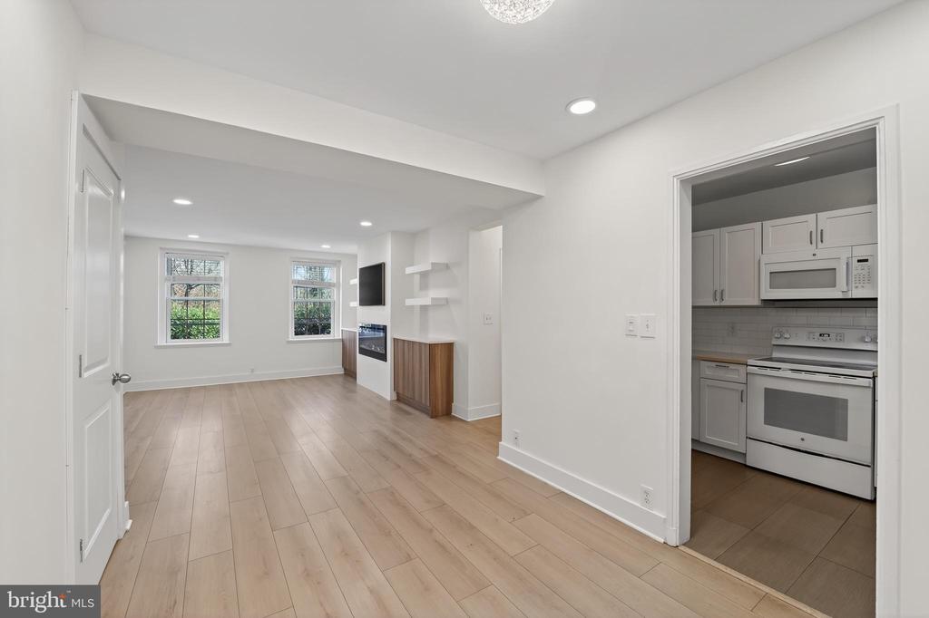 3450 39TH STREET NW A685