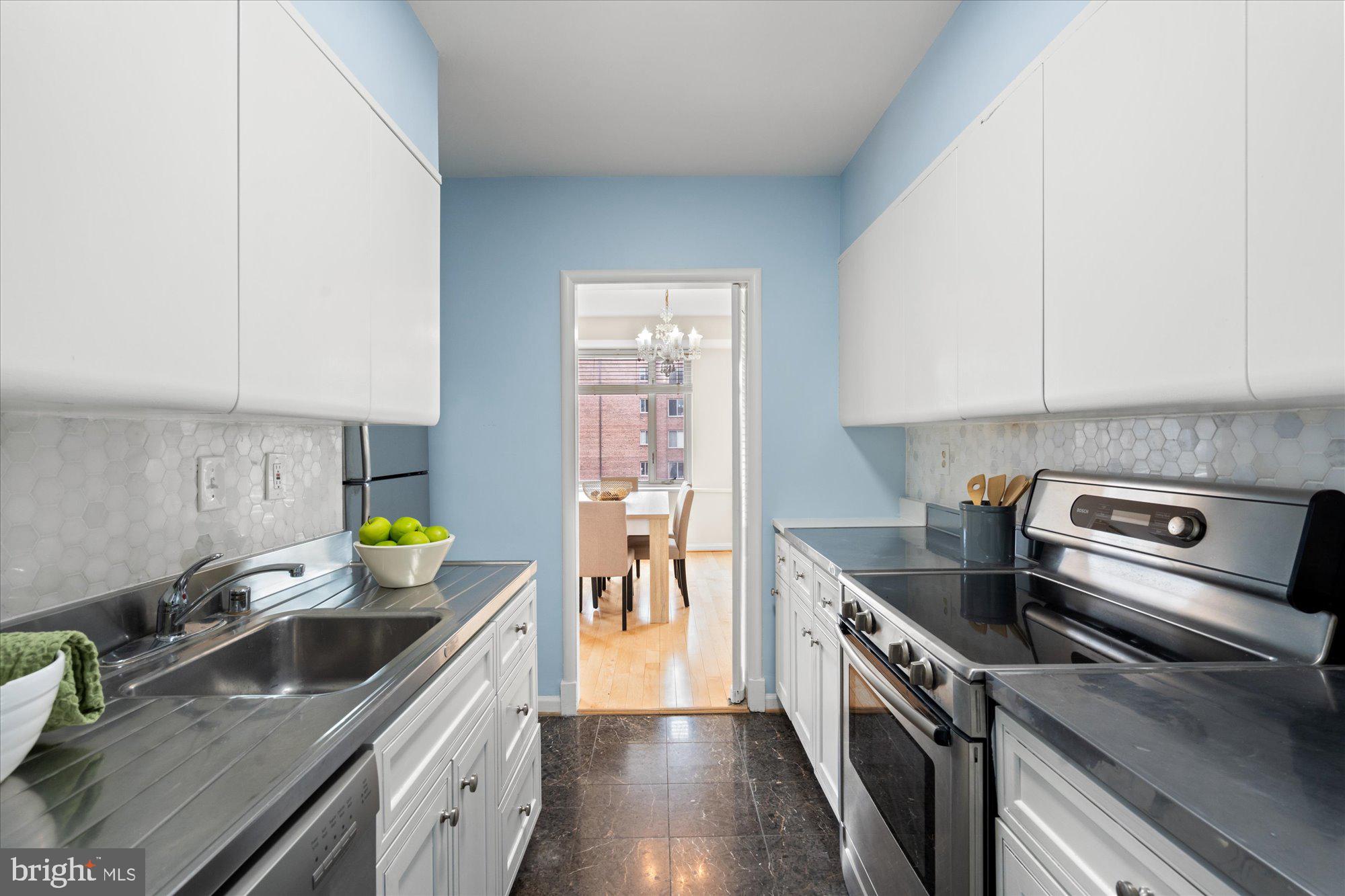 4301 MASSACHUSETTS AVENUE NW 5012