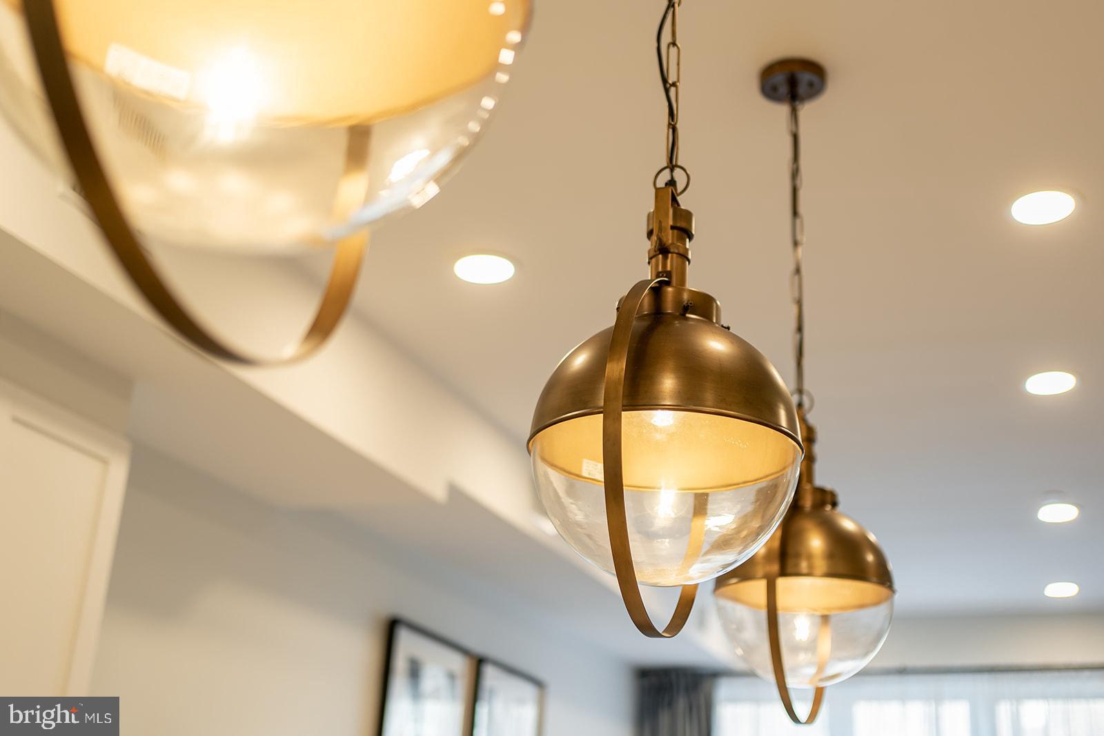 1215 HOLBROOK TERRACE NE 2