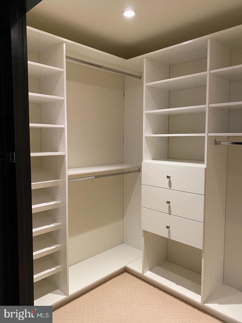 4200 MASSACHUSETTS AVENUE NW 615