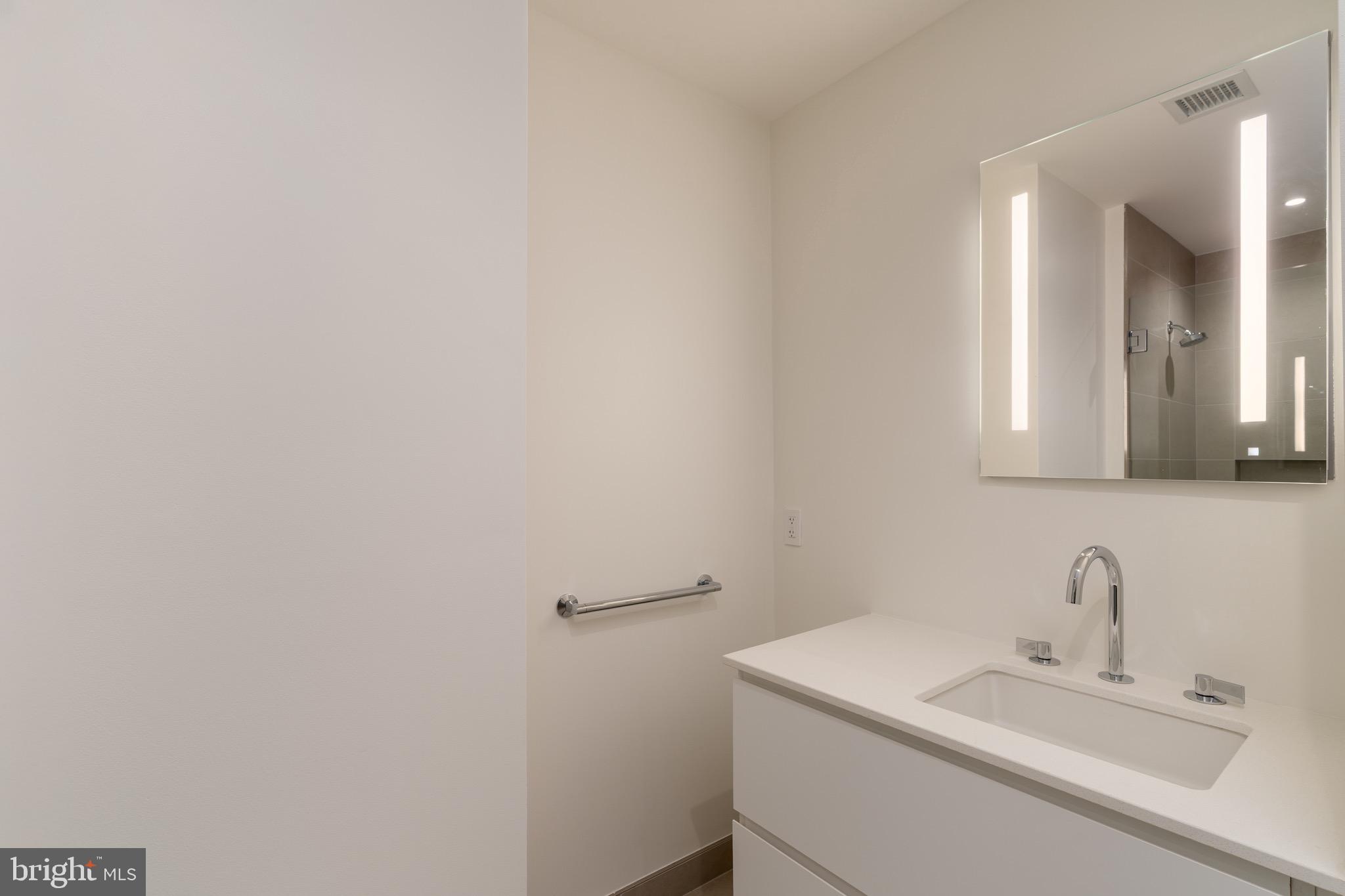 1630 COLUMBIA ROAD NW 904