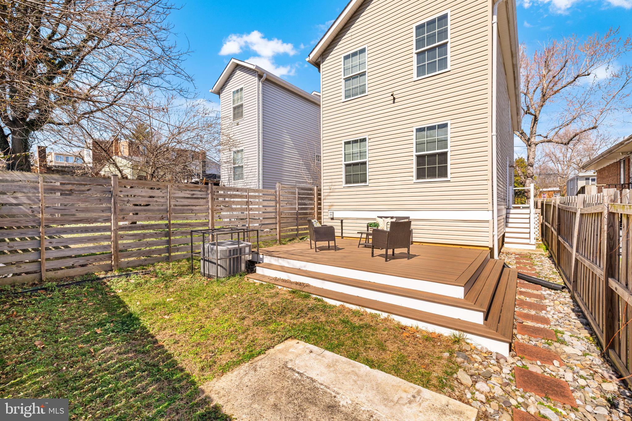 4521 CLAY STREET NE