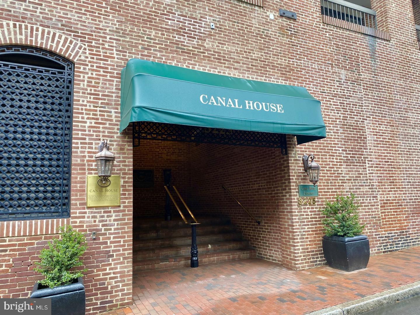 3225 GRACE STREET NW 101