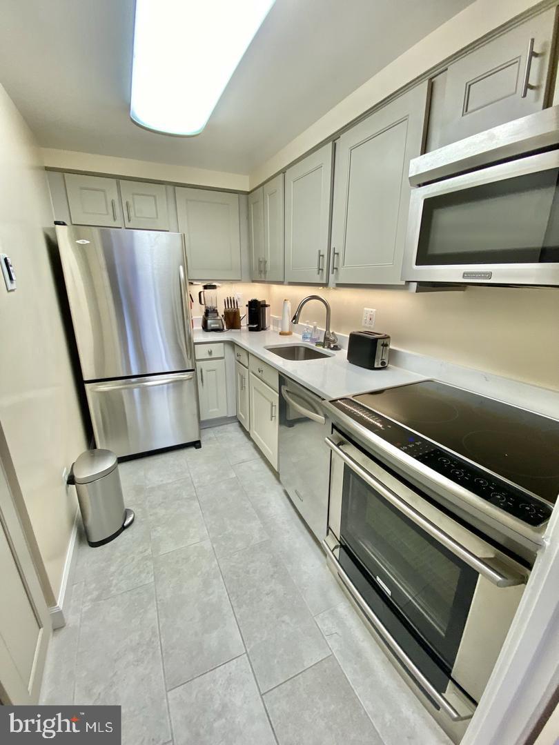 3225 GRACE STREET NW 101