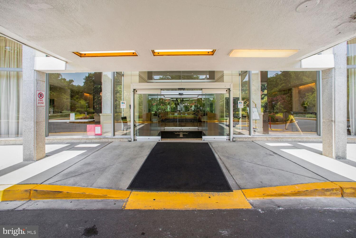 4201 CATHEDRAL AVENUE NW 222W