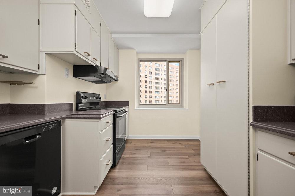 4101 CATHEDRAL AVENUE NW 910