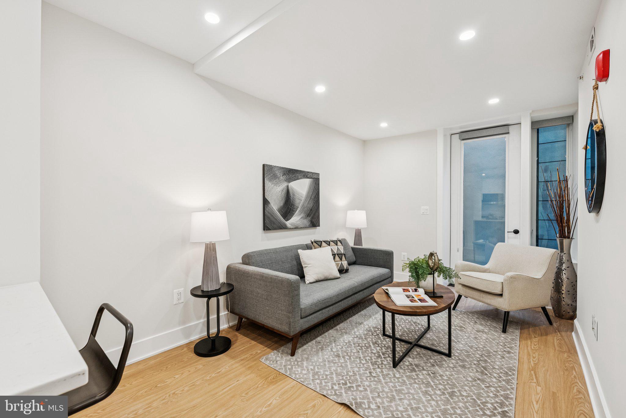 2134 WISCONSIN AVENUE NW 2