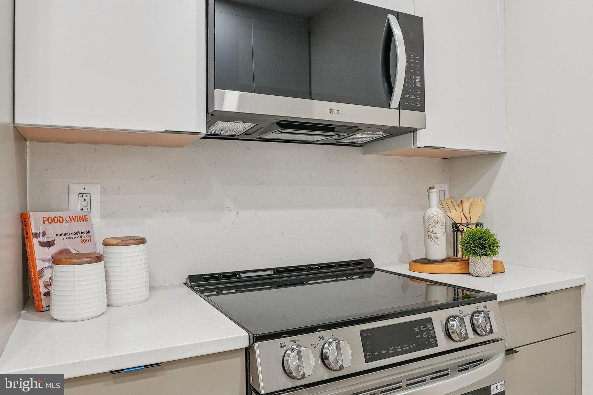 2134 WISCONSIN AVENUE NW 2