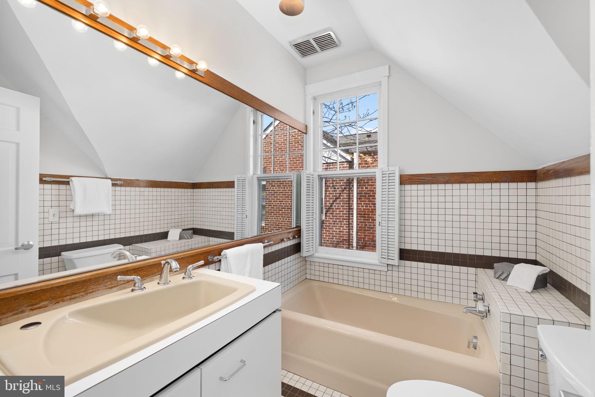 2333 NEBRASKA AVENUE NW