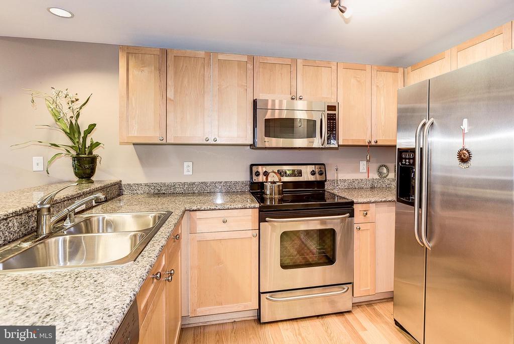 777 7TH STREET NW 620