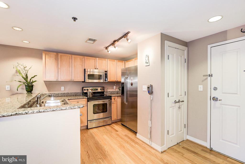777 7TH STREET NW 620