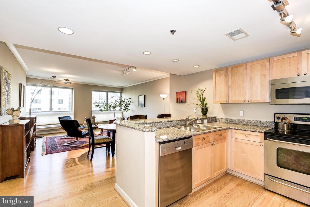 777 7TH STREET NW 620