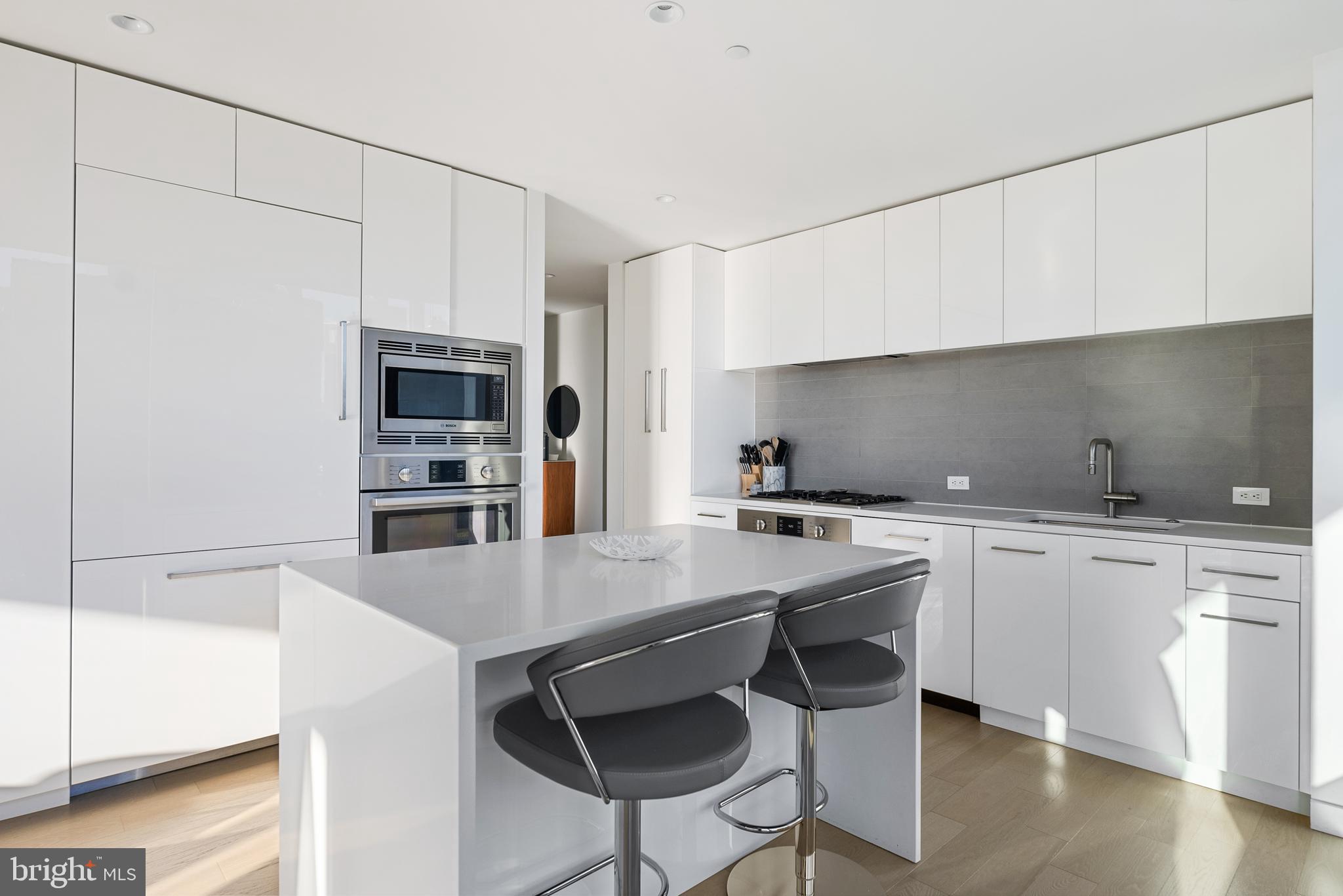 1111 24TH STREET NW 53