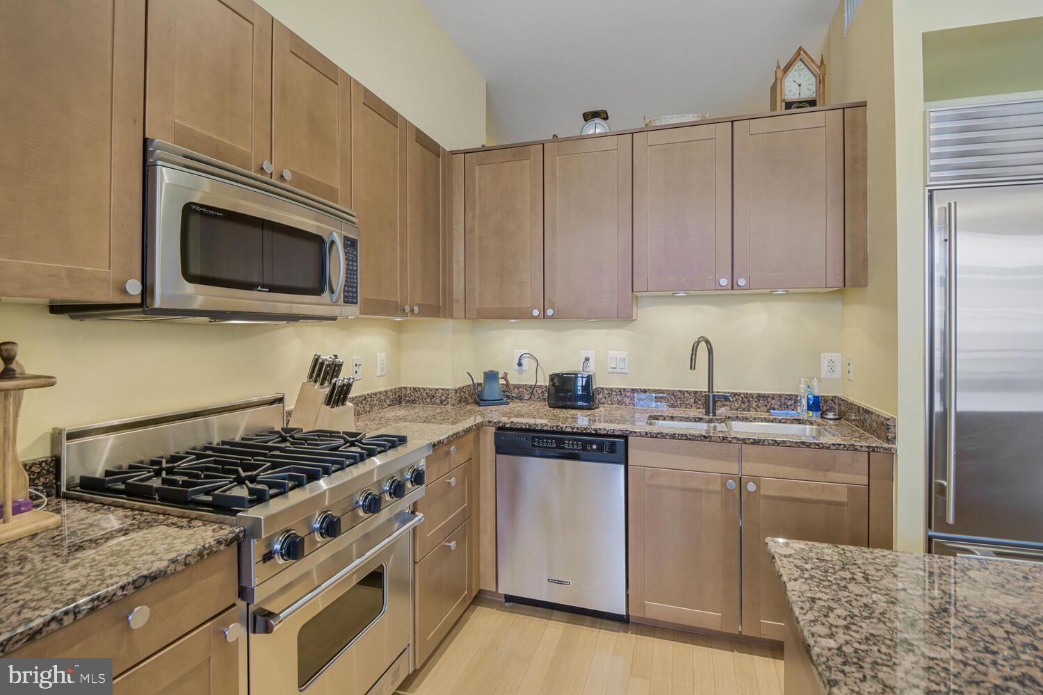 2425 L STREET NW 520