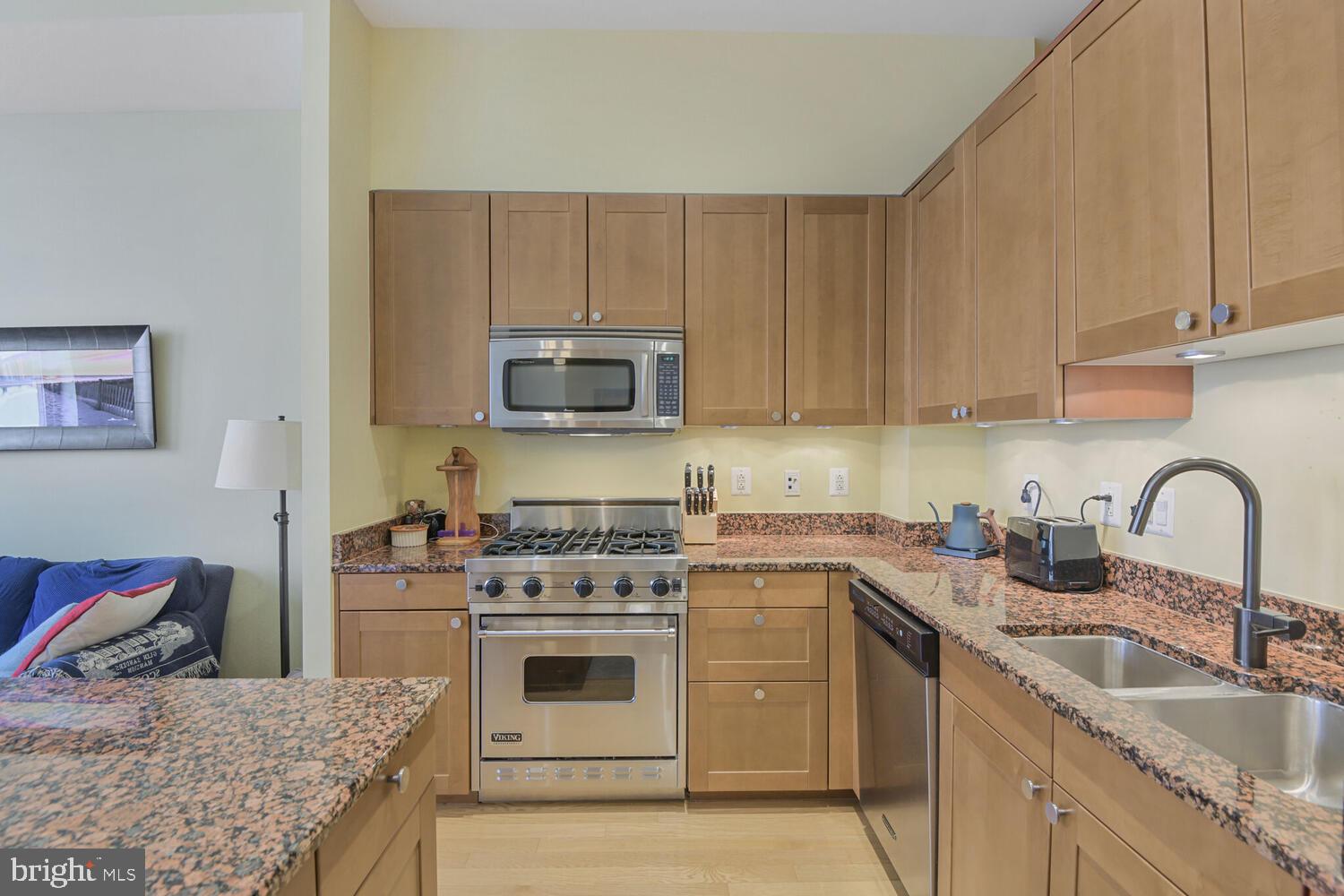 2425 L STREET NW 520