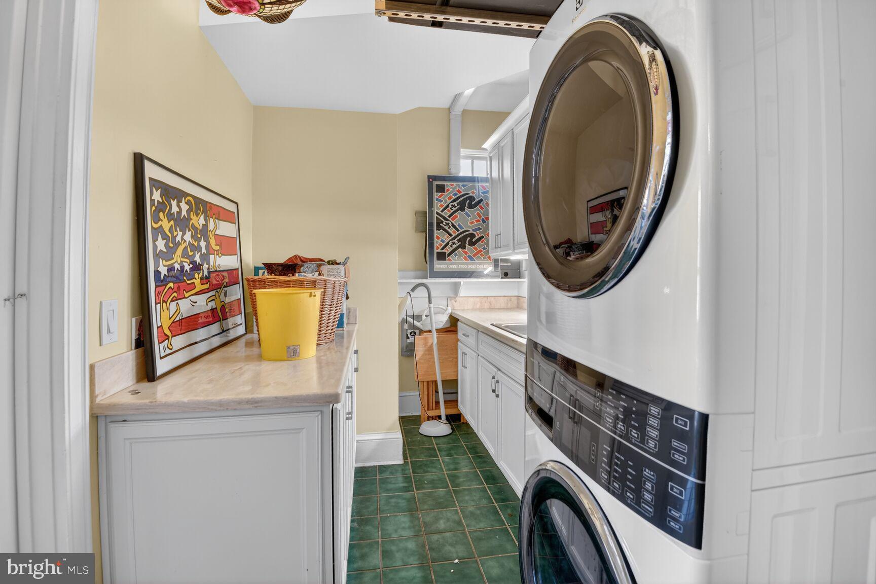 1901 WYOMING AVENUE NW