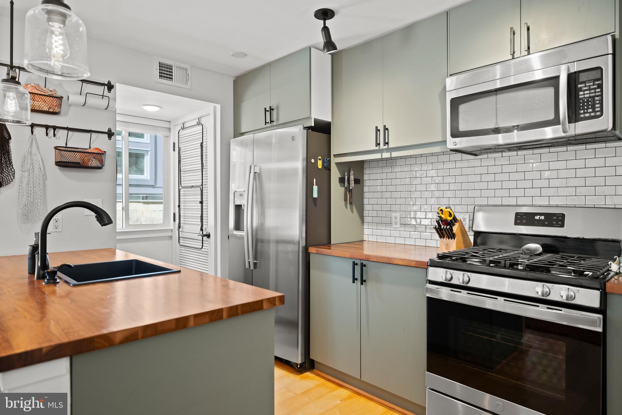 1439 CHAPIN STREET NW 103