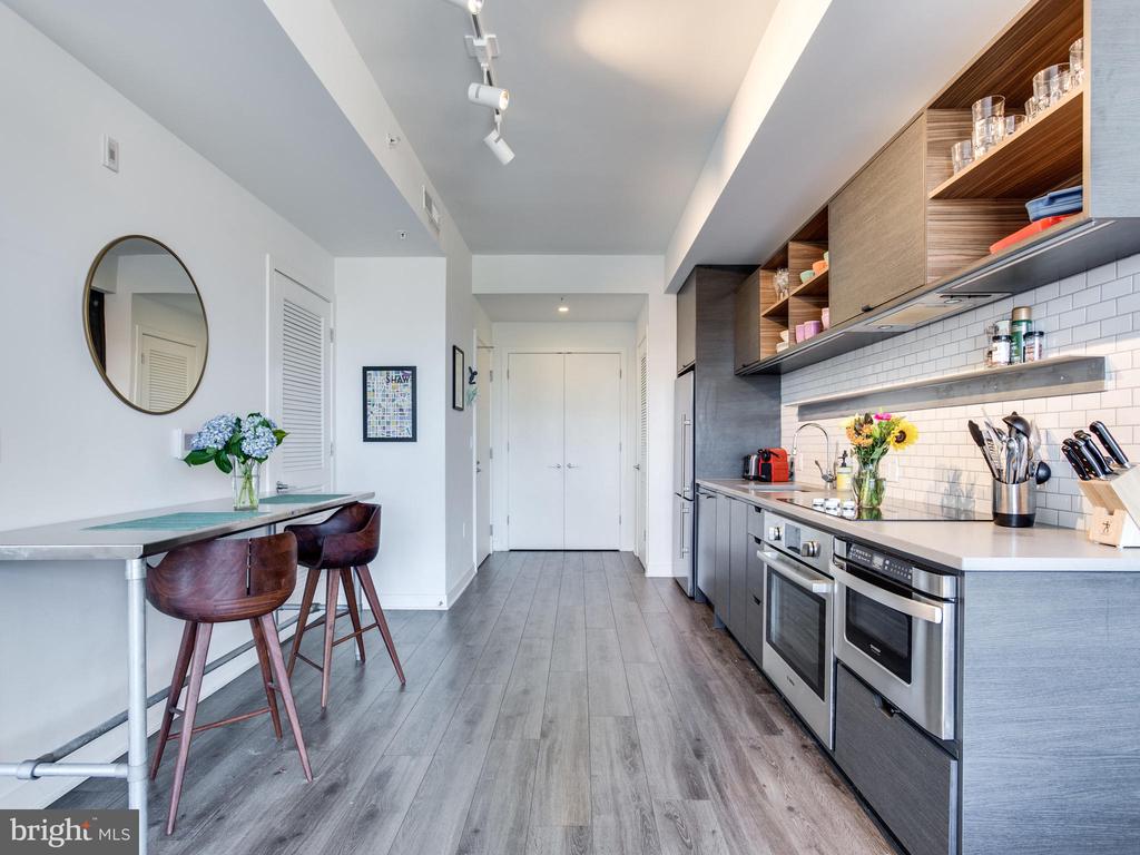 2030 NW 8TH STREET NW 503