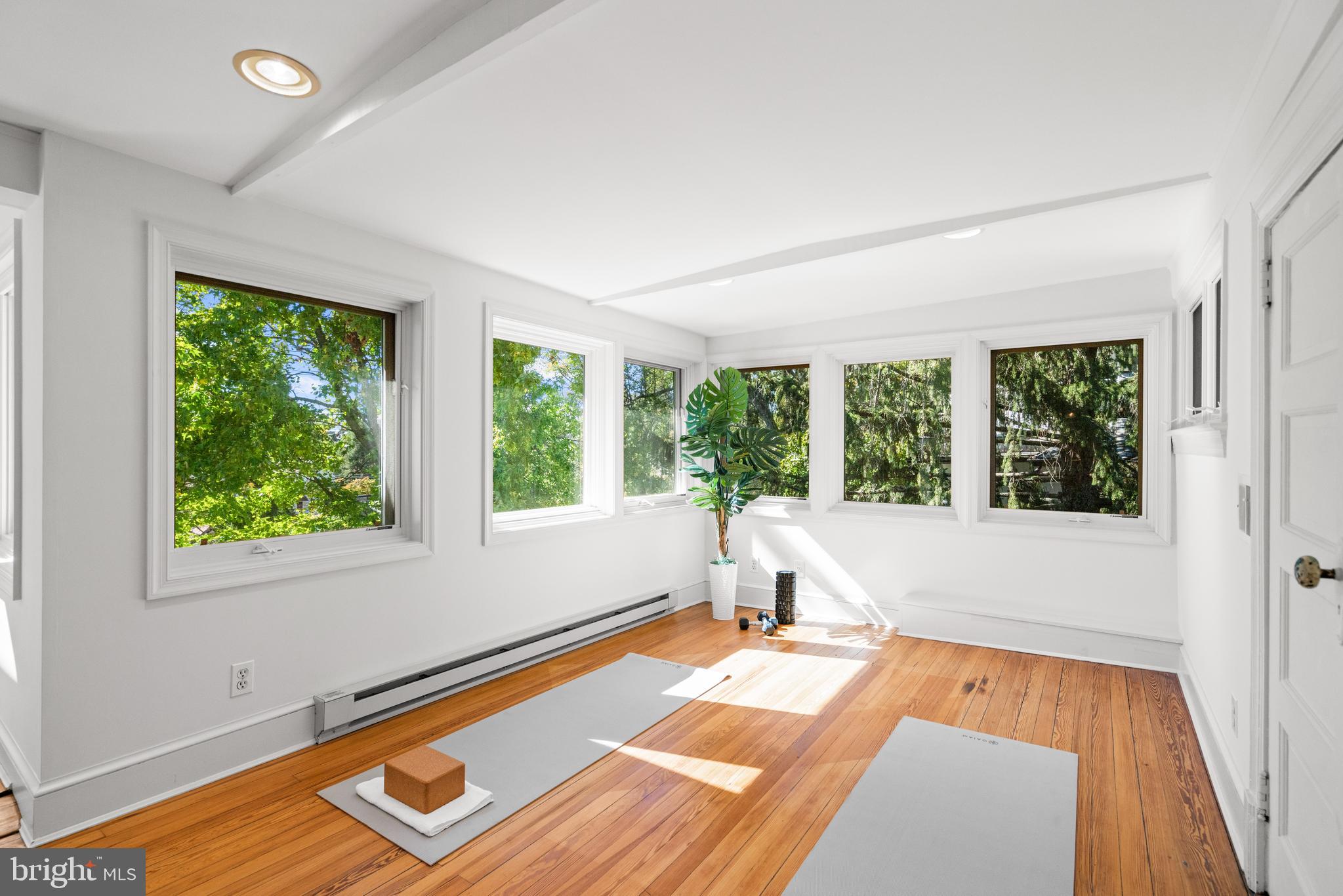 3214 NEWARK STREET NW