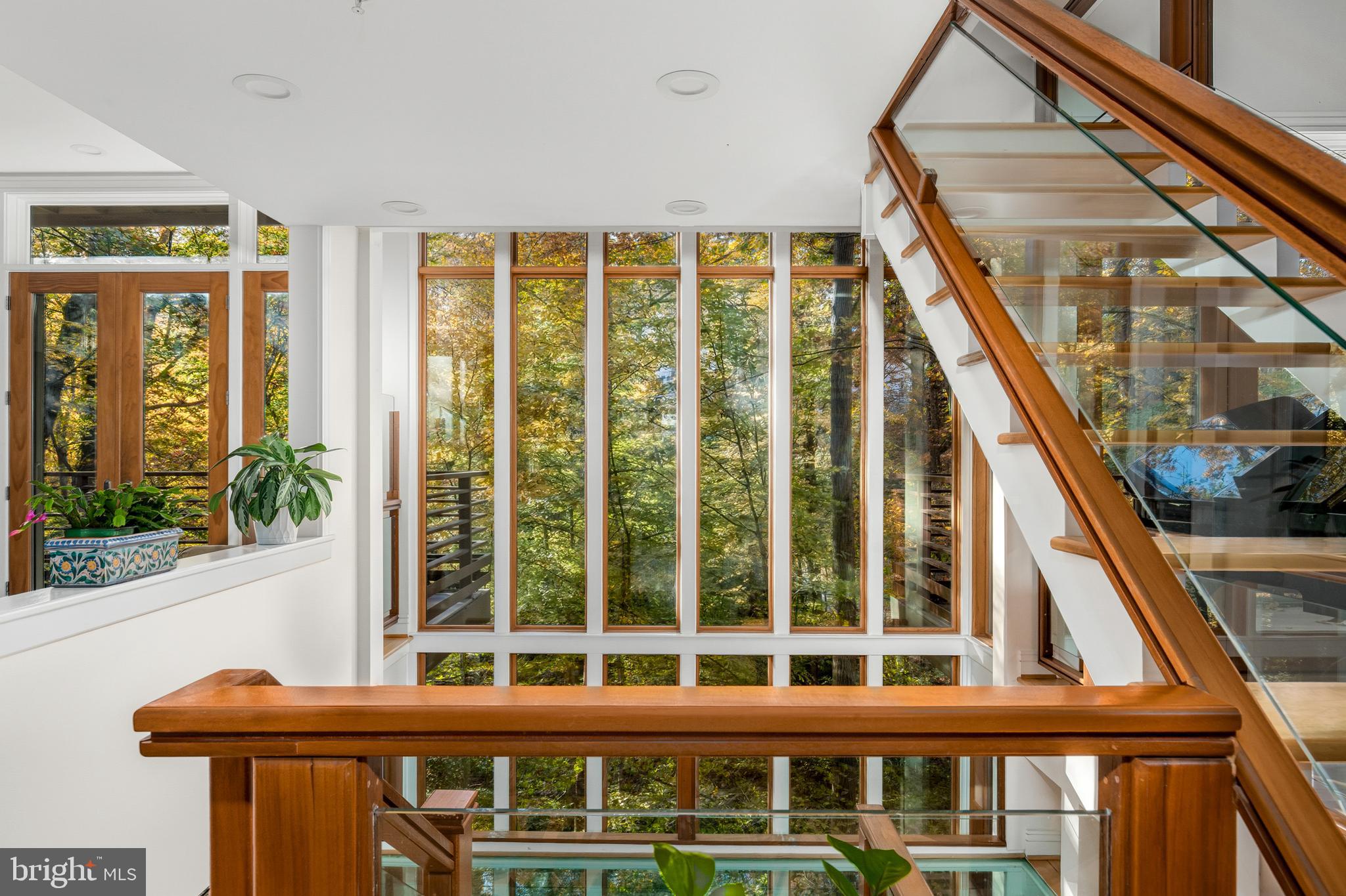 2807 CHESTERFIELD PLACE NW