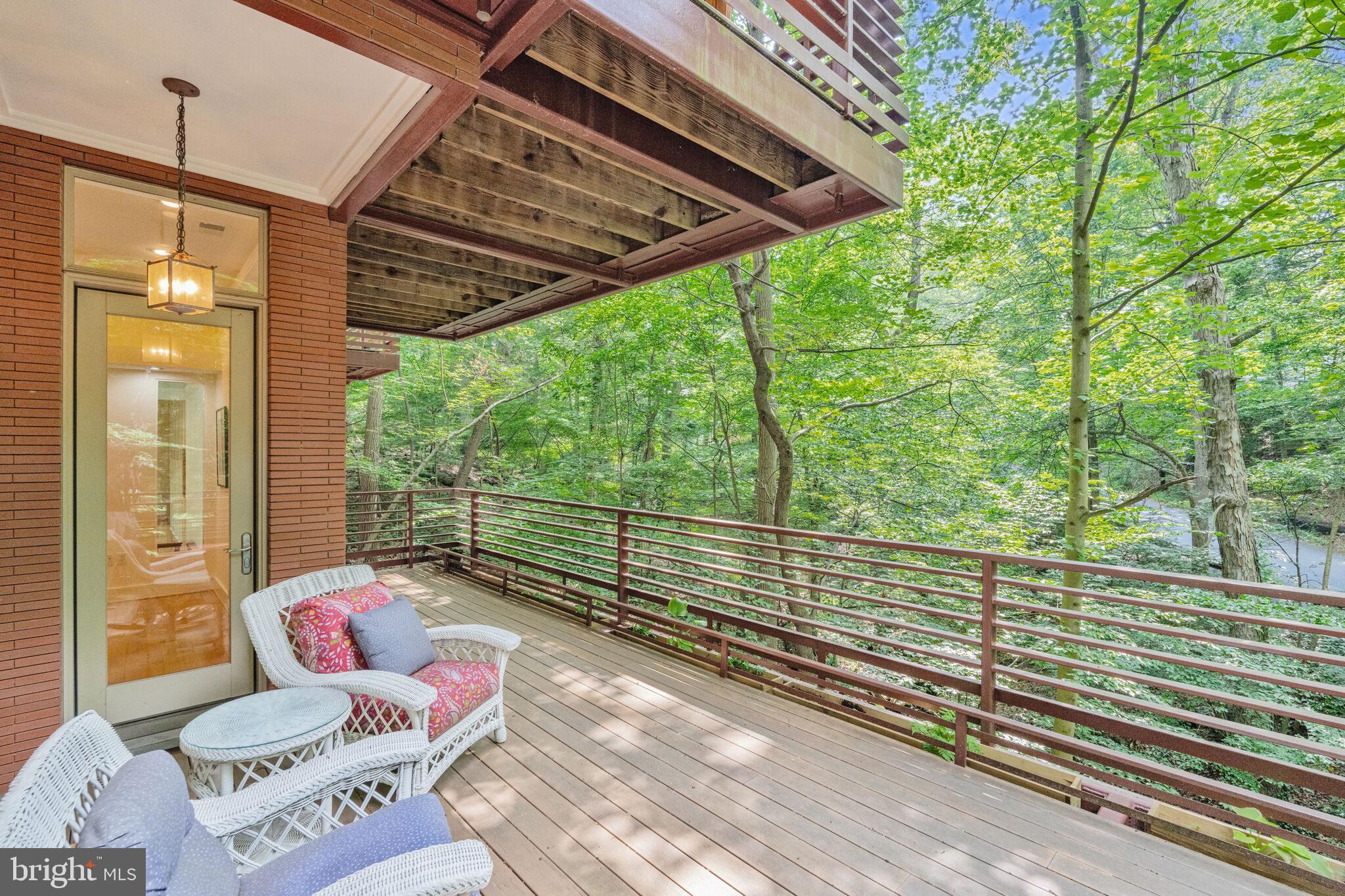 2807 CHESTERFIELD PLACE NW