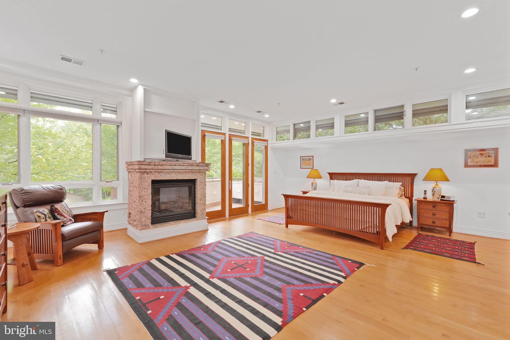 2807 CHESTERFIELD PLACE NW