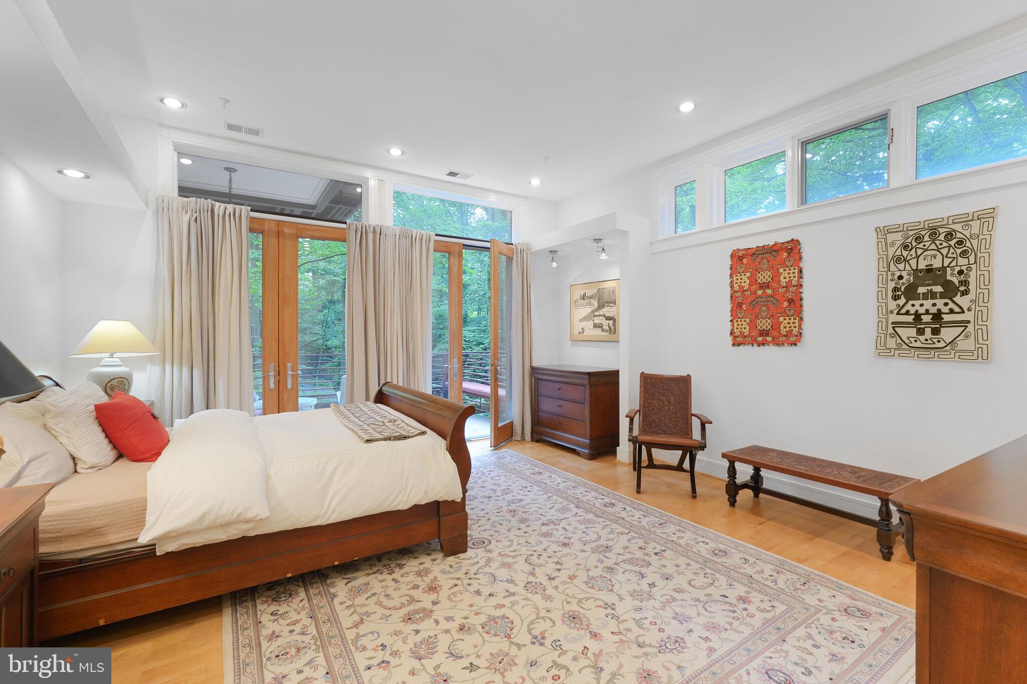 2807 CHESTERFIELD PLACE NW